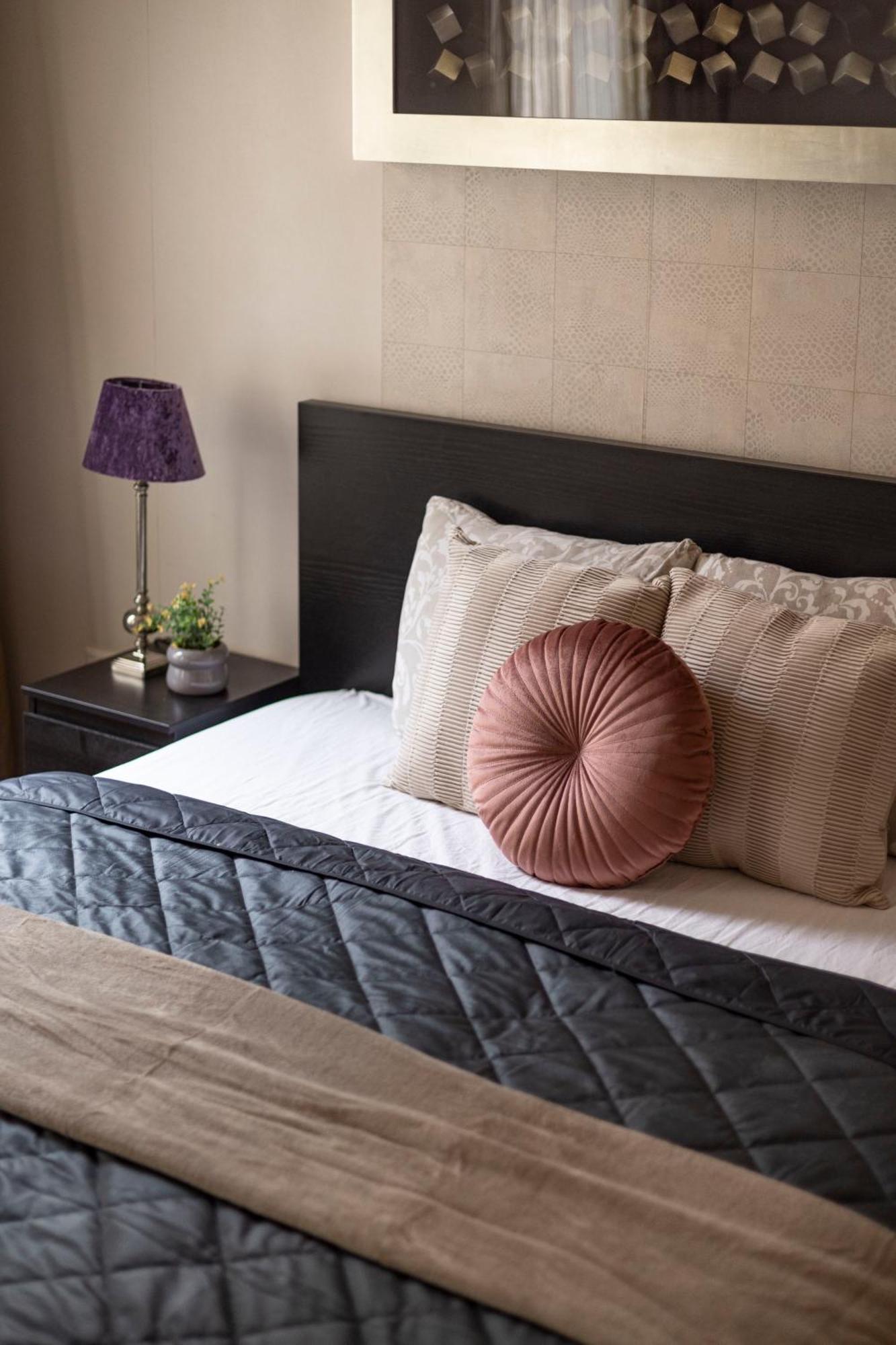 Exclusive Central Suite With Balcony By Prestige Homes Budapest Esterno foto
