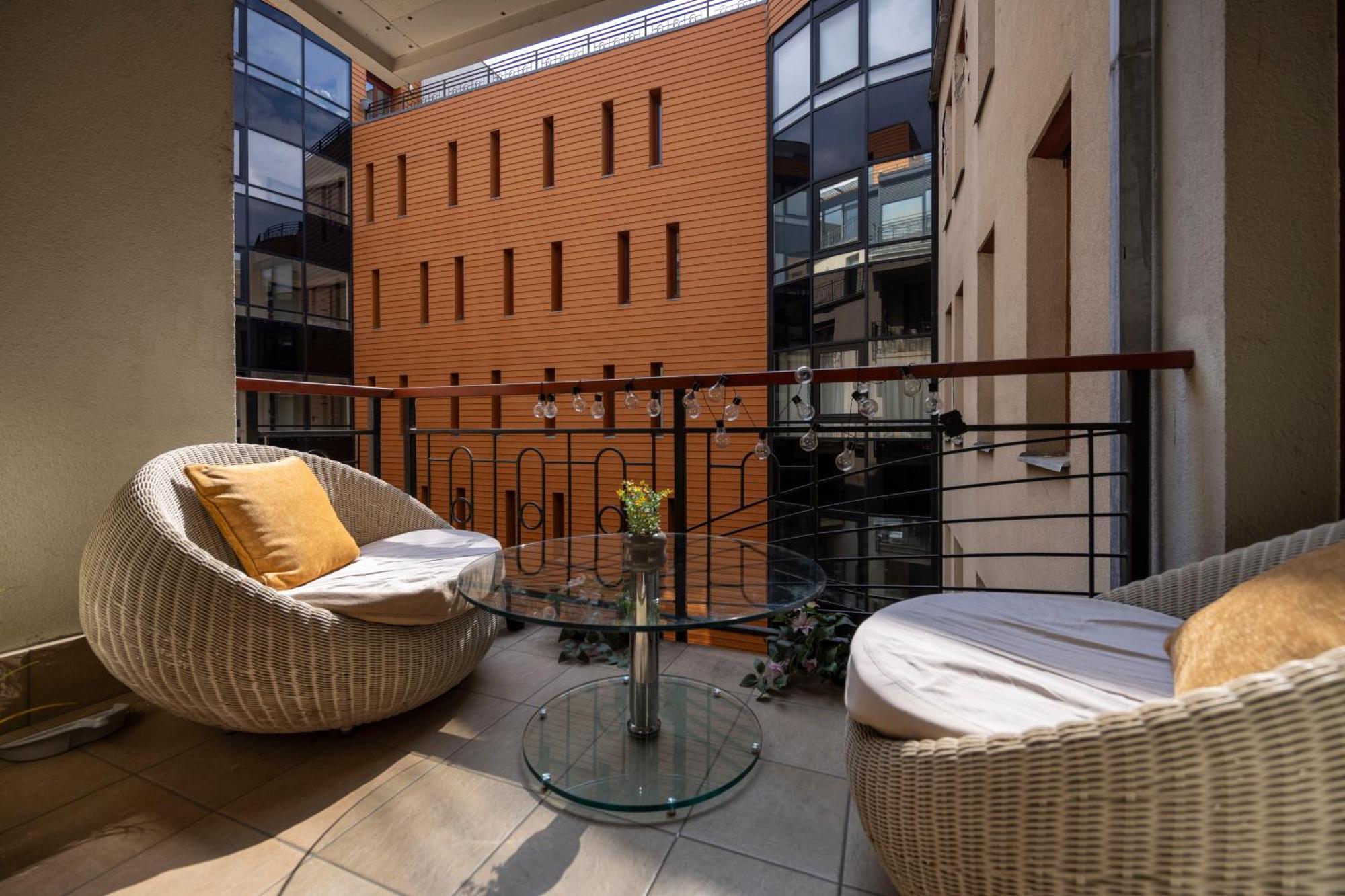 Exclusive Central Suite With Balcony By Prestige Homes Budapest Esterno foto